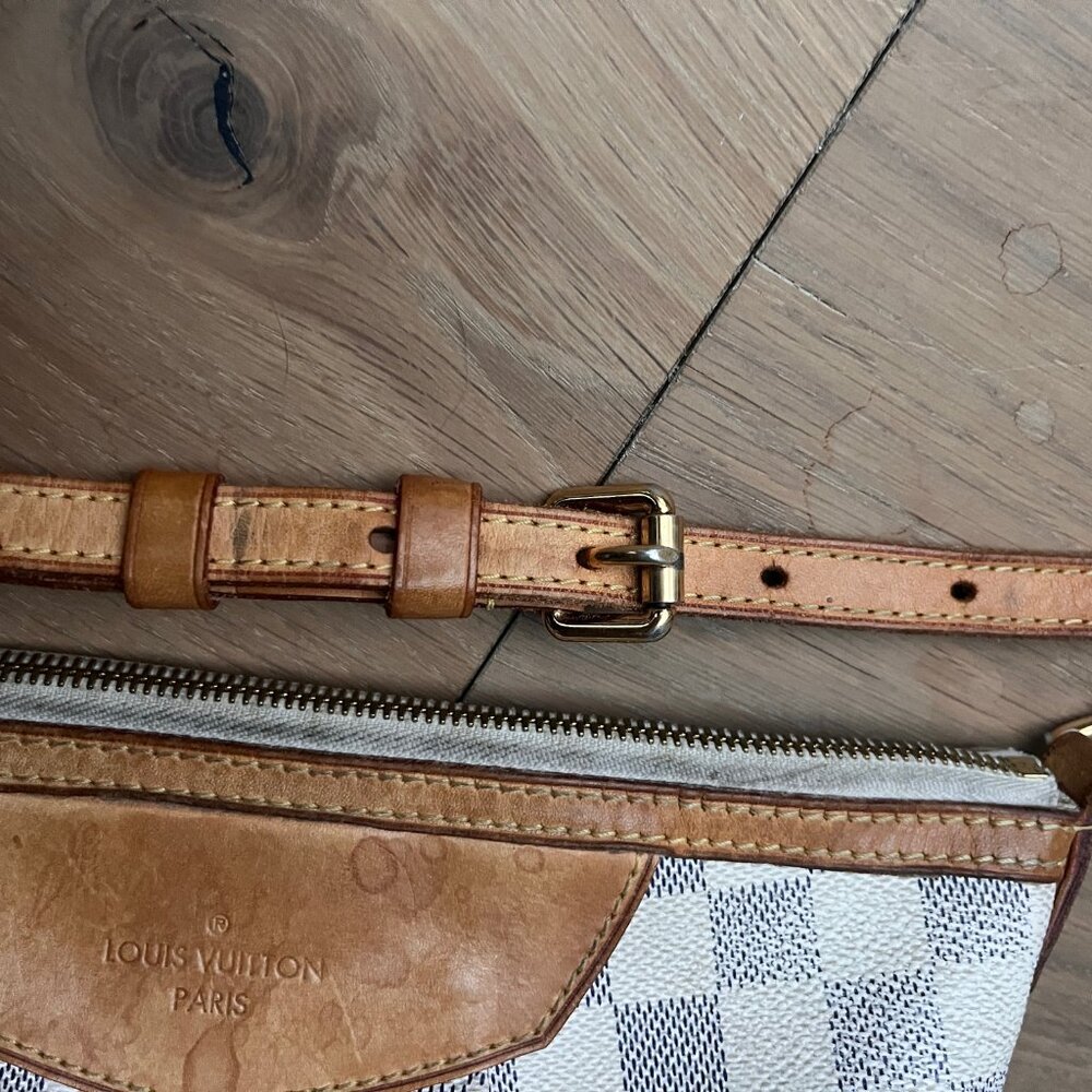 Louis Vuitton Damier Azur Crossbody Bag in White and Brown - Picture 4 of 16